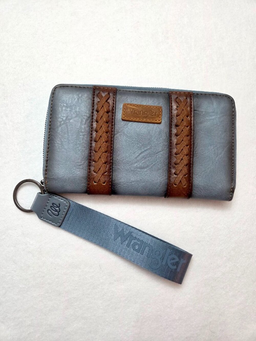 Wrangler Whipstitch Blue Brown Wallet Wristlet WG2208-W006JN One Size NWT